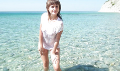 Amateur wife love posing on cam